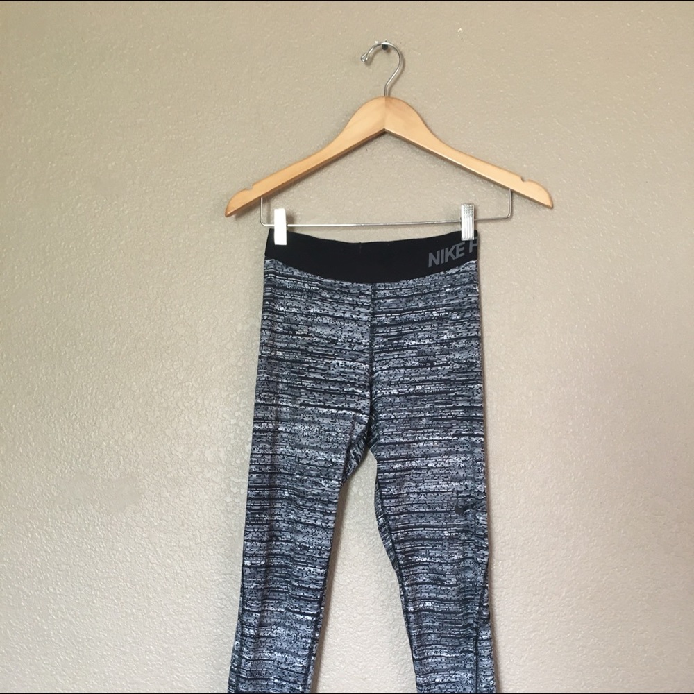 Nike pro leggings